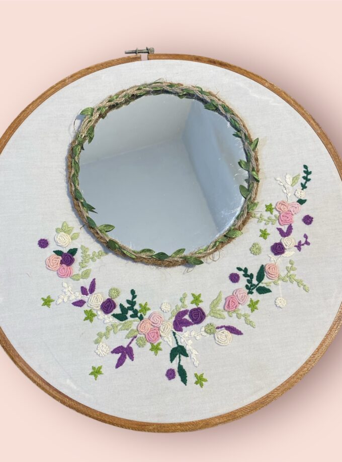 Round Floral Frame with Mirror
