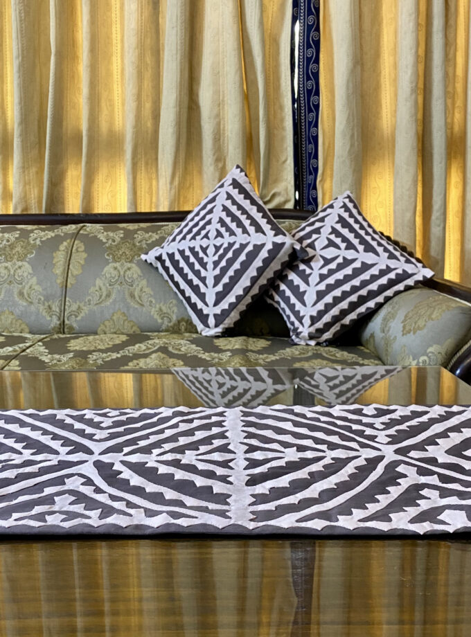 6PC Took Runner Cushions Set