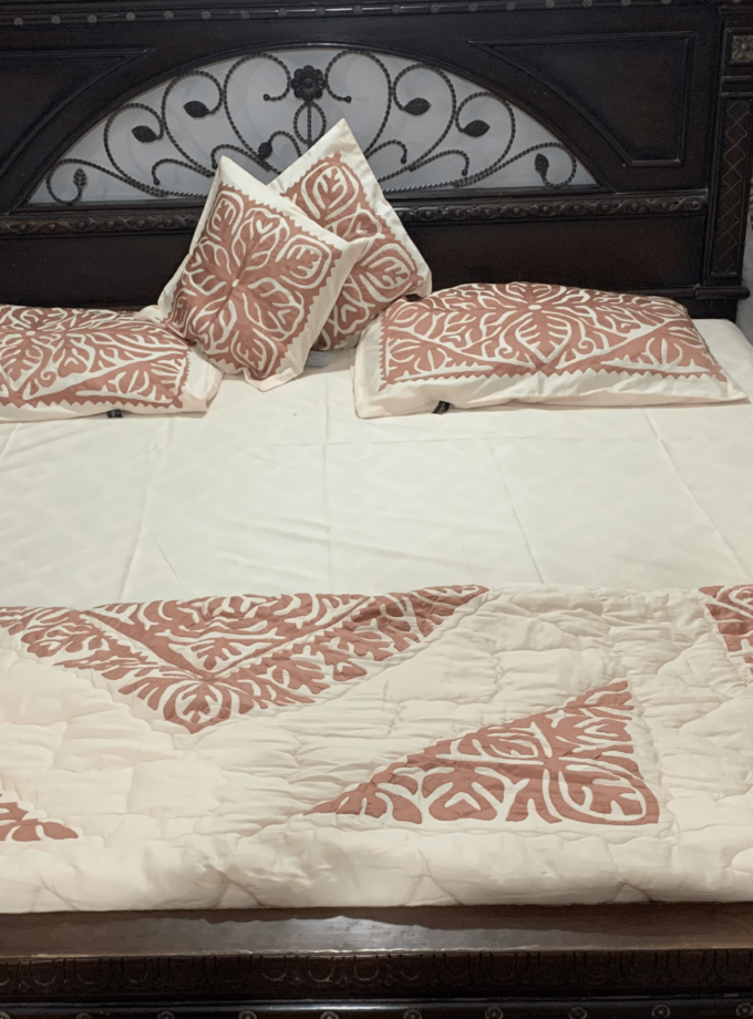 6 Pc Applique Cotton Silk Bedsheet & Quilt Set