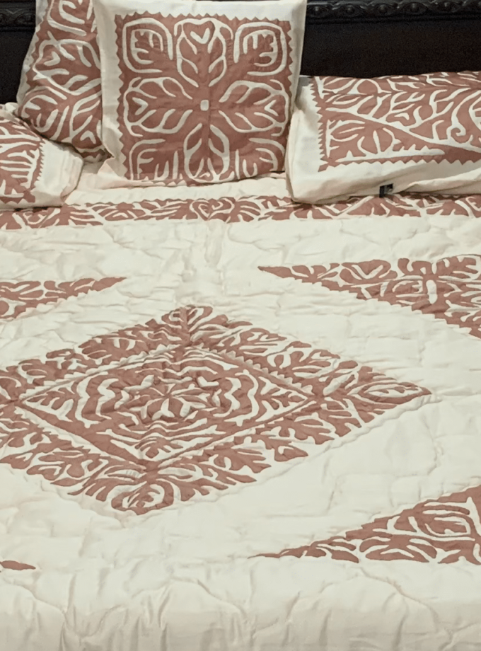 6 Pc Applique Cotton Silk Bedsheet & Quilt Set