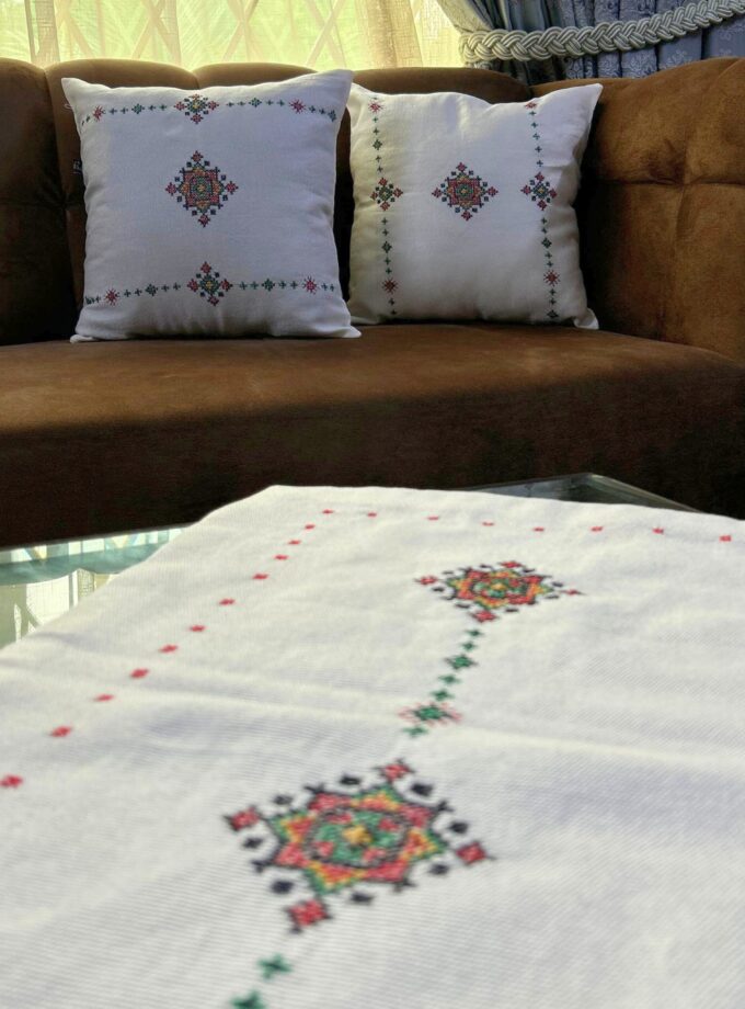 7 Pcs Runner Cushions Set