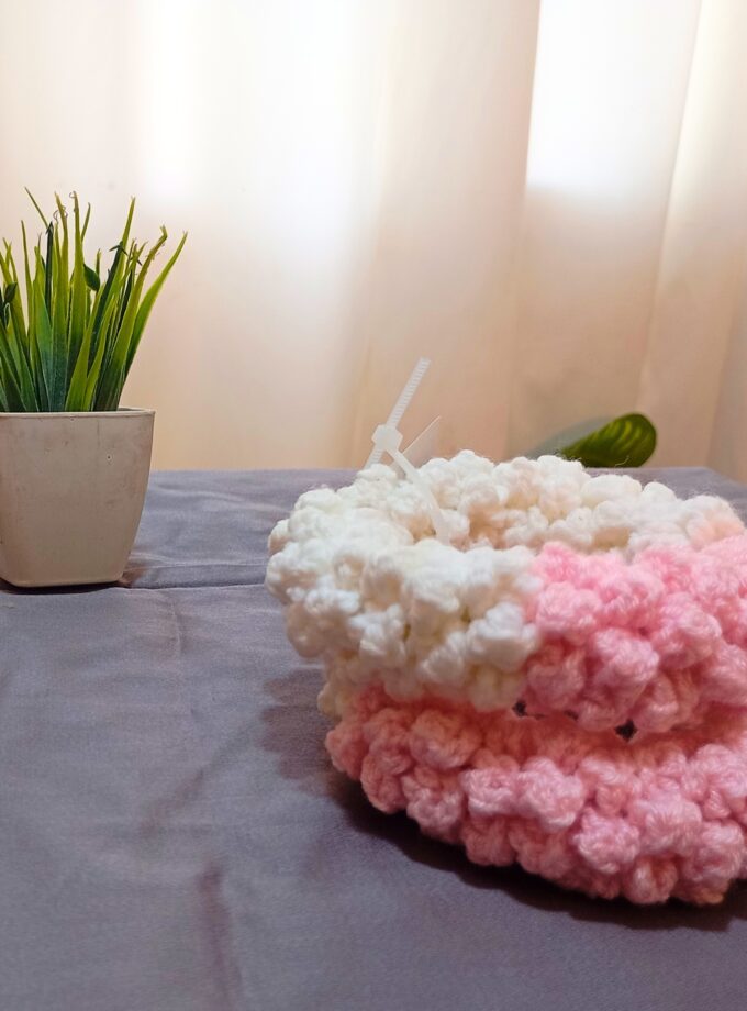 Crochet Floral Bracelet \ Gajrey