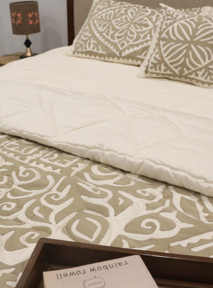 6 Pcs Applique Quilt Bedsheet set