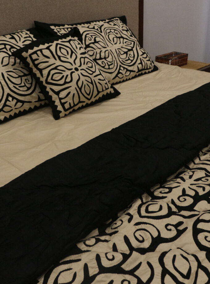 6 Pcs Applique Quilt Bedsheet set