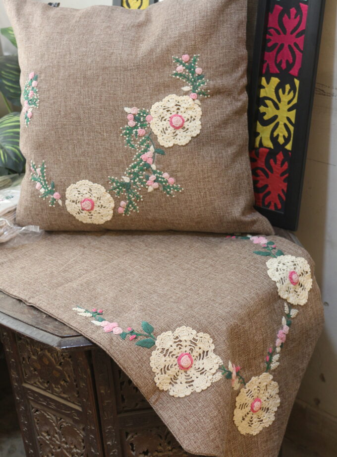 5 Pc Runner Cushions Set