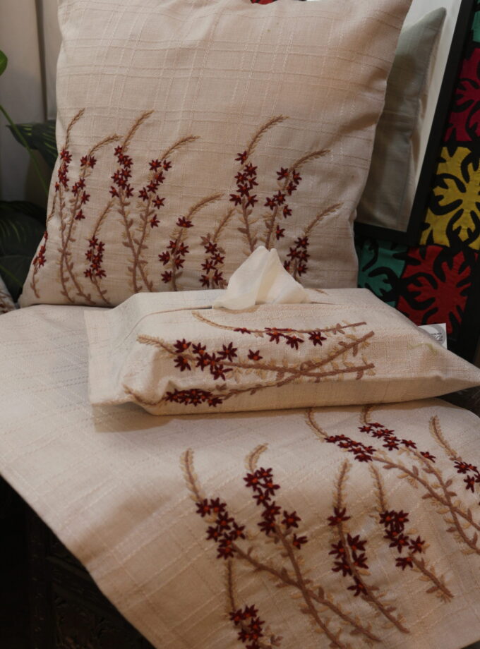 7 Pc Runner Cushions Set