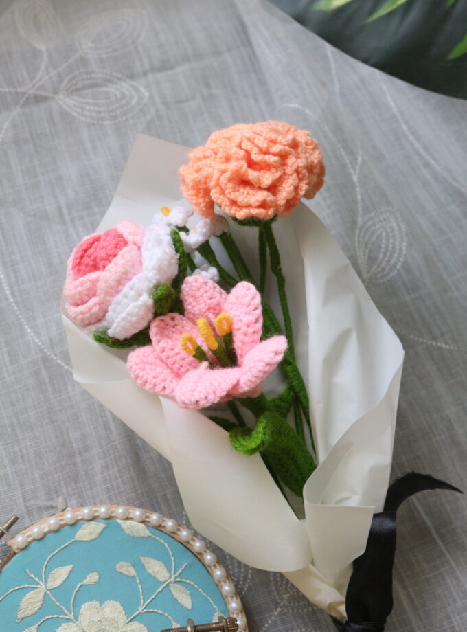 Crochet flower bouquet