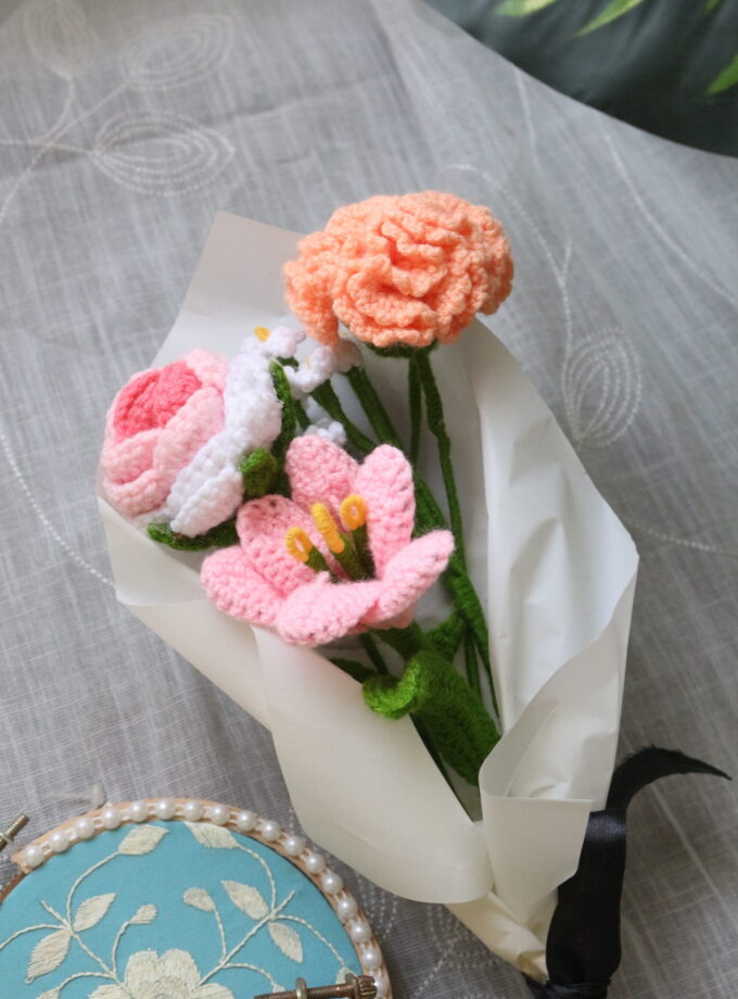 Crochet flower bouquet