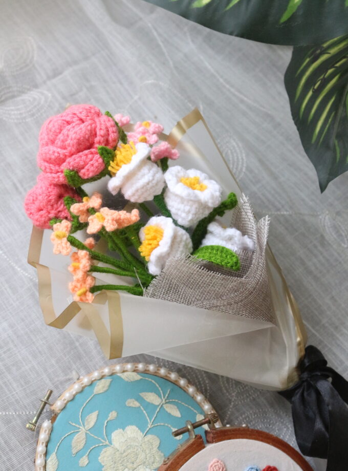 Crochet flower bouquet