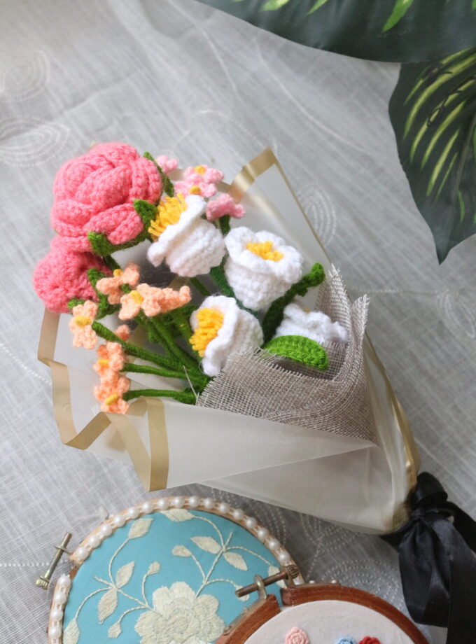 Crochet flower bouquet