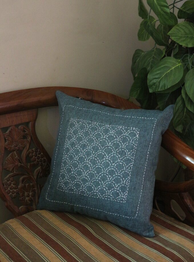 17 Pcs Runner Cushions Mats & Tea Cozy Cover Set