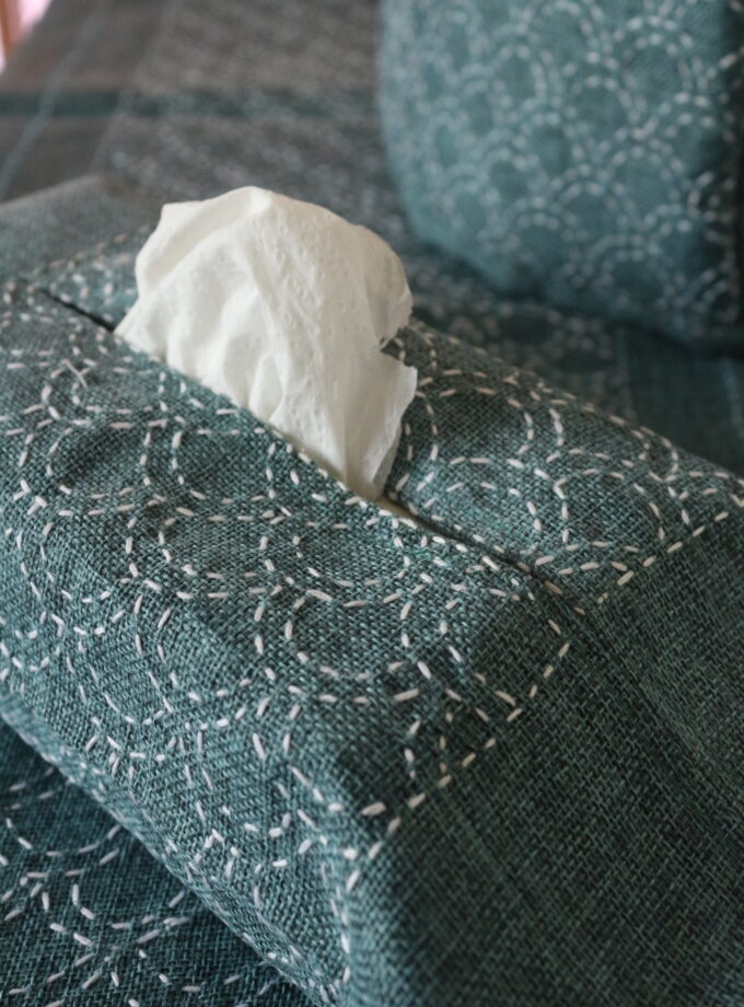 17 Pcs Runner Cushions Mats & Tea Cozy Cover Set