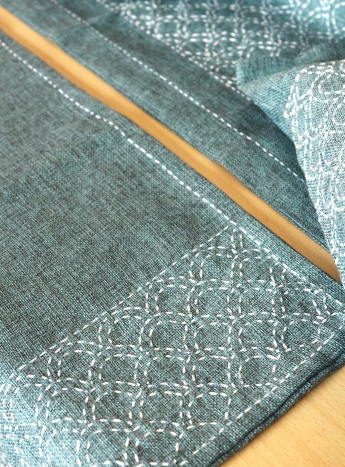 17 Pcs Runner Cushions Mats & Tea Cozy Cover Set