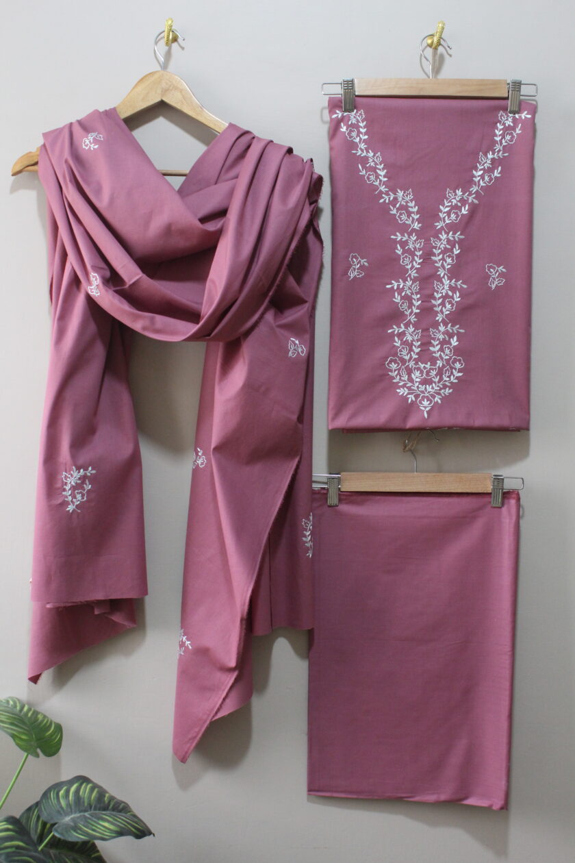 3 Pcs Embroidered Suit - Image 2