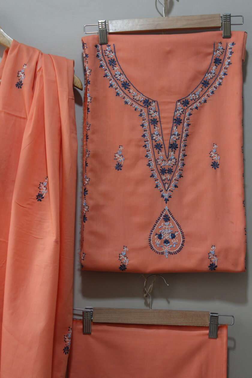 3 Pcs Embroidered Suit - Image 3