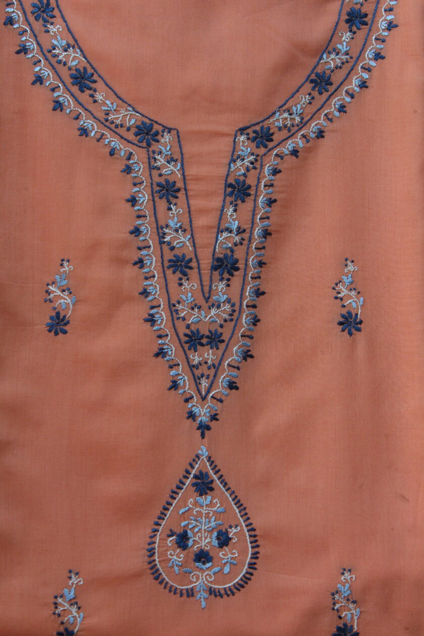 3 Pcs Embroidered Suit - Image 4