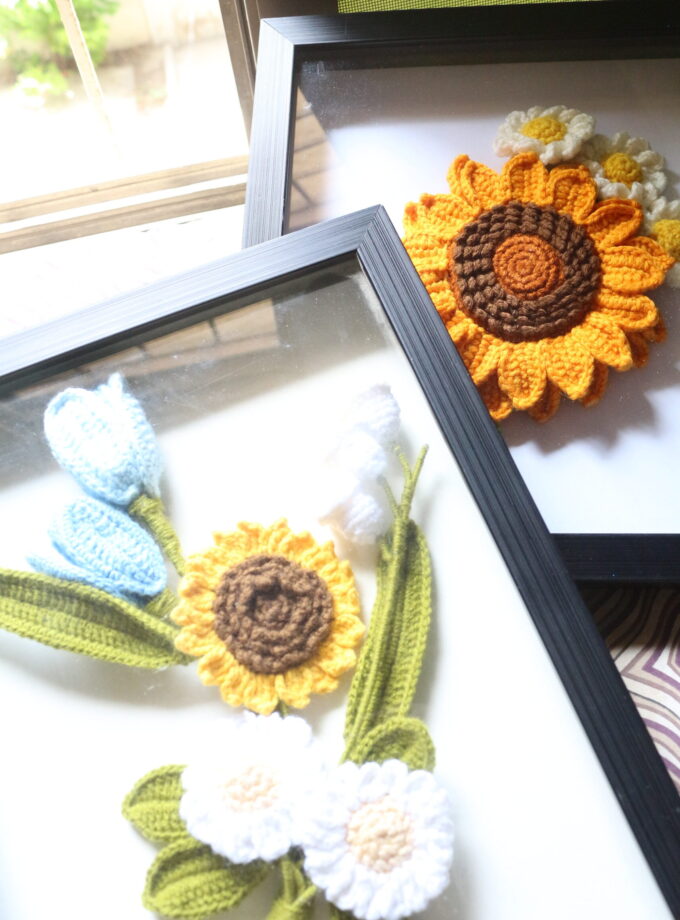3D Floral Frame Wall Hanging