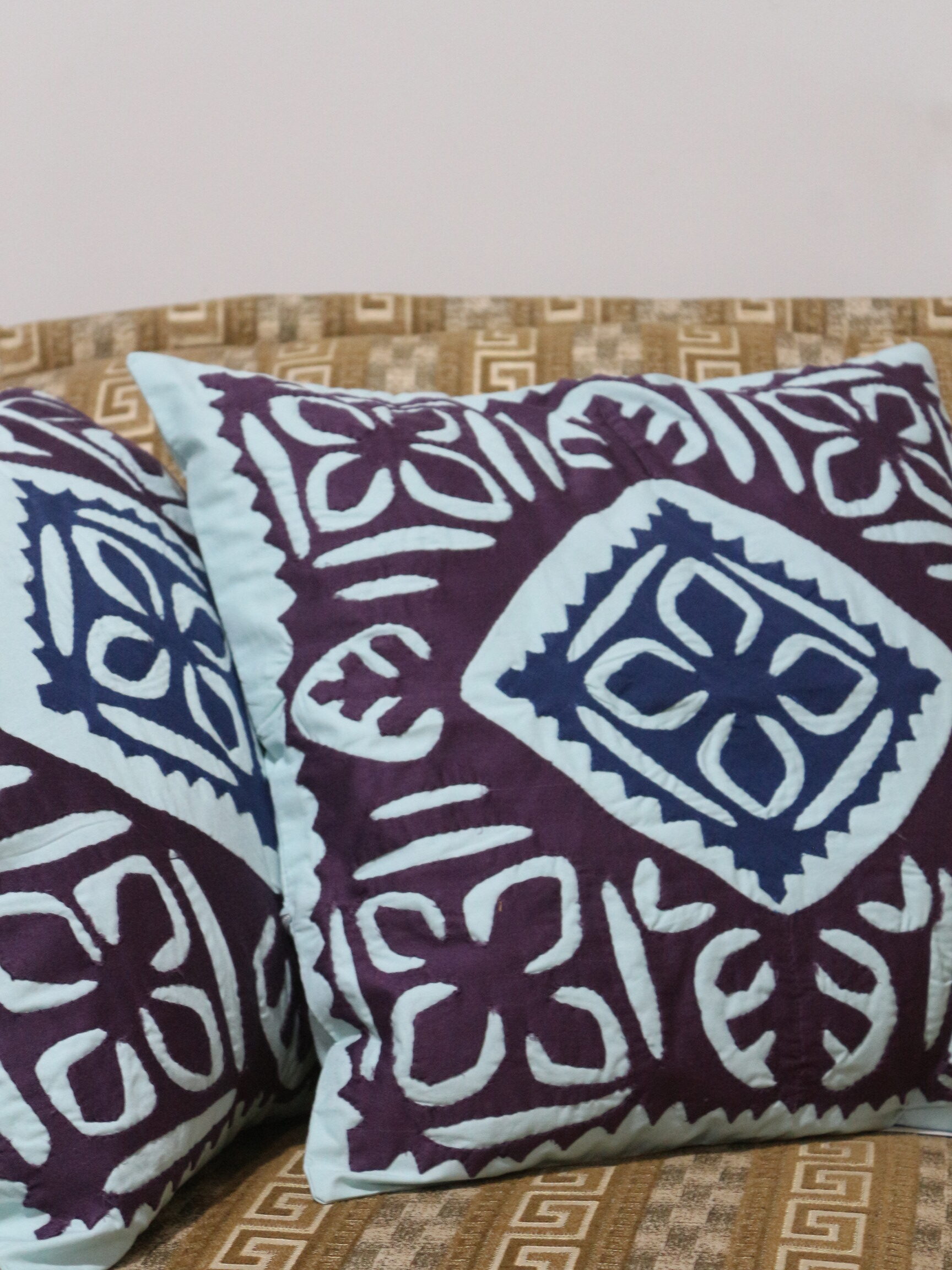 2 Pcs Applique cushion covers set