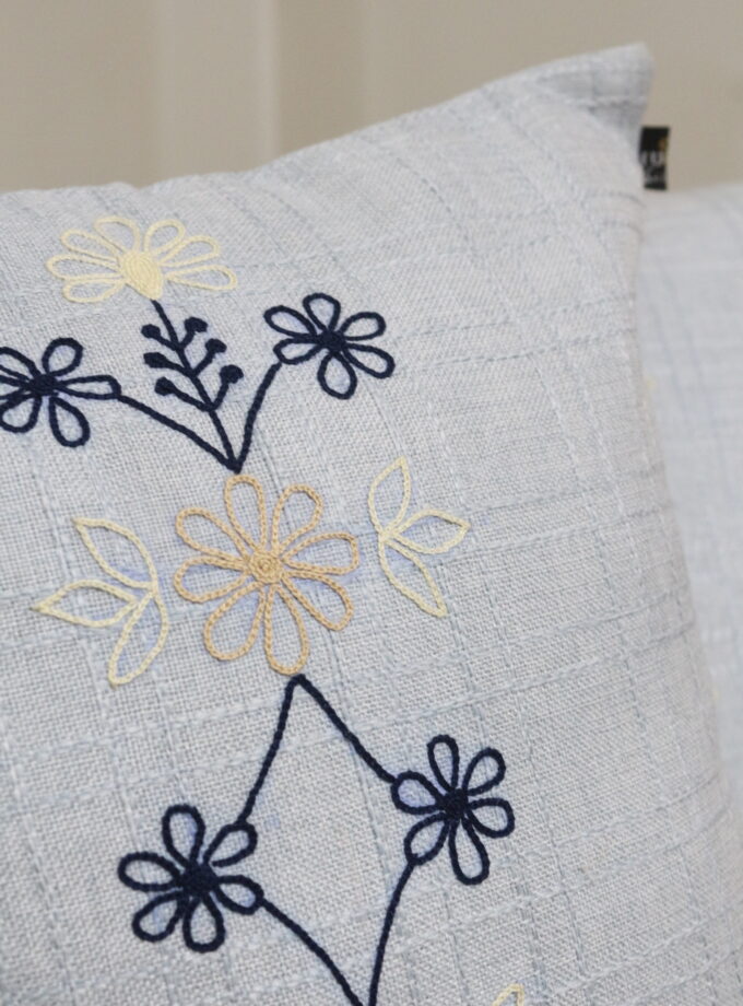 6 Pcs Embroidered Runner cushion covers set