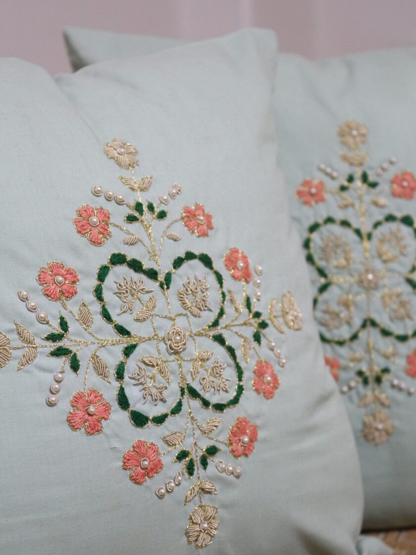 4 Pcs Embroidered cushion covers set - Image 5