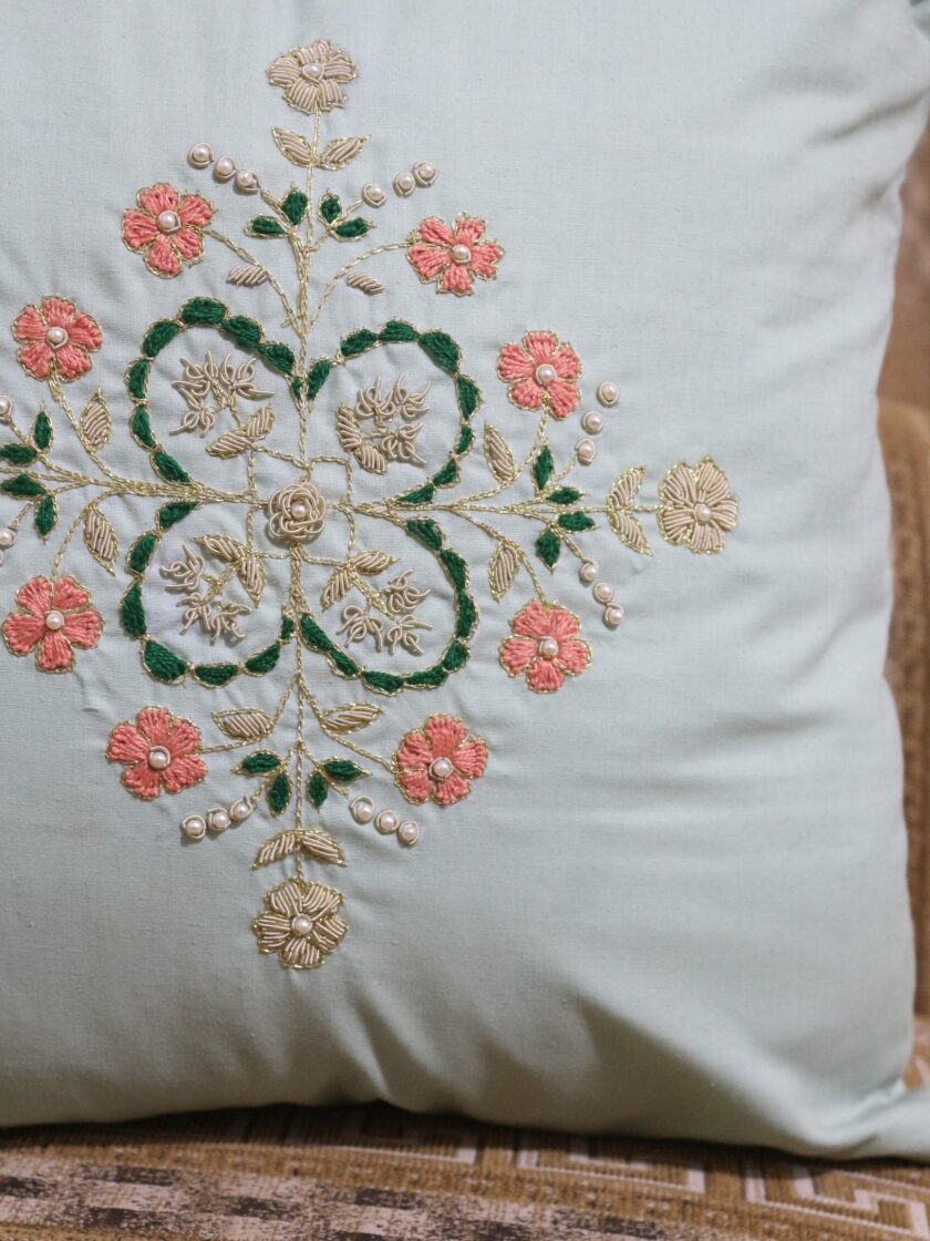 4 Pcs Embroidered cushion covers set - Image 2