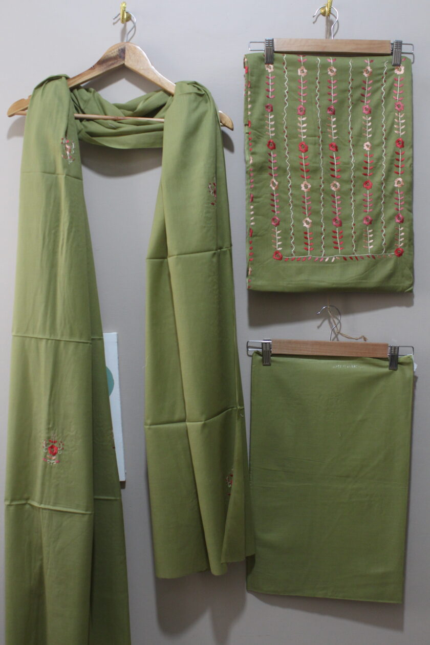 3 Pcs Embroidery work Suit - Image 2
