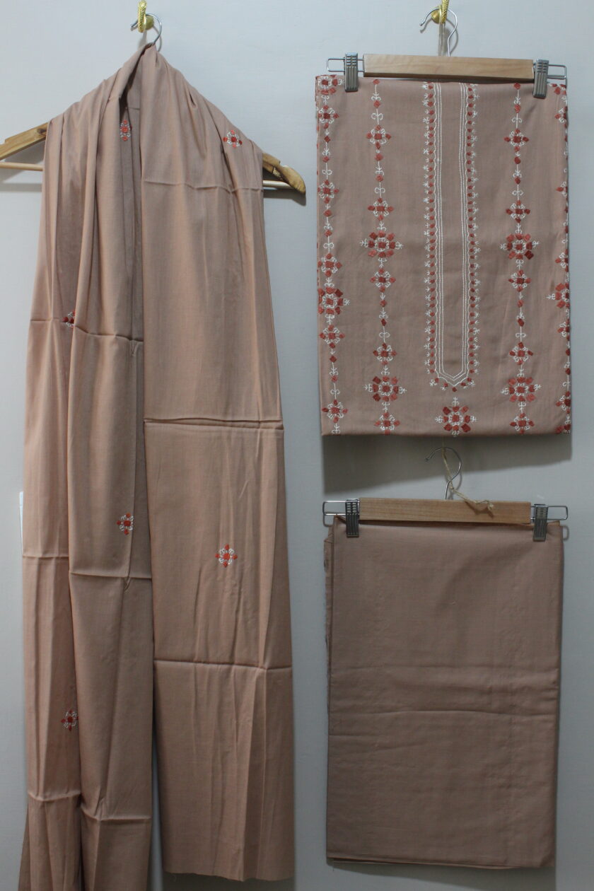 3 Pcs Embroidery Suit - Image 2