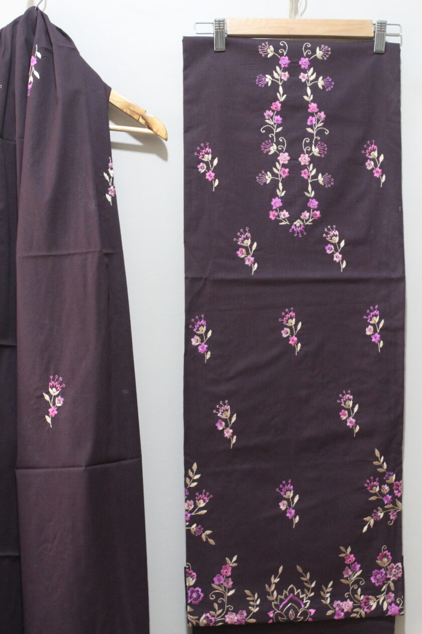 3 Pcs Embroidery Suit - Image 3