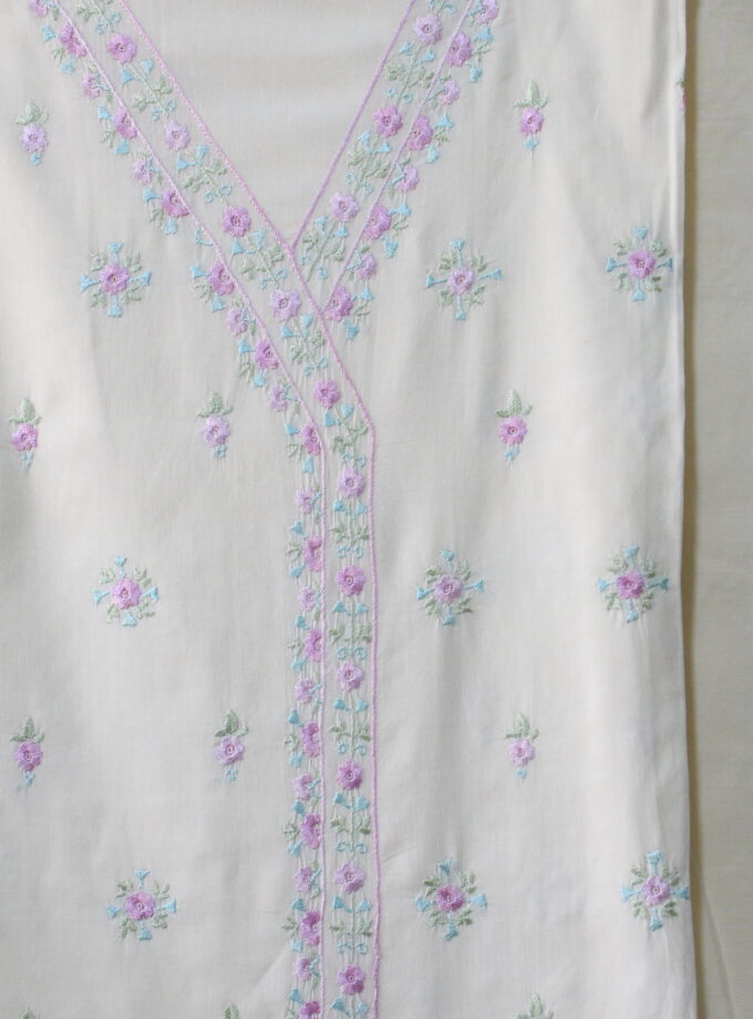 3 Pcs Embroidered Suit