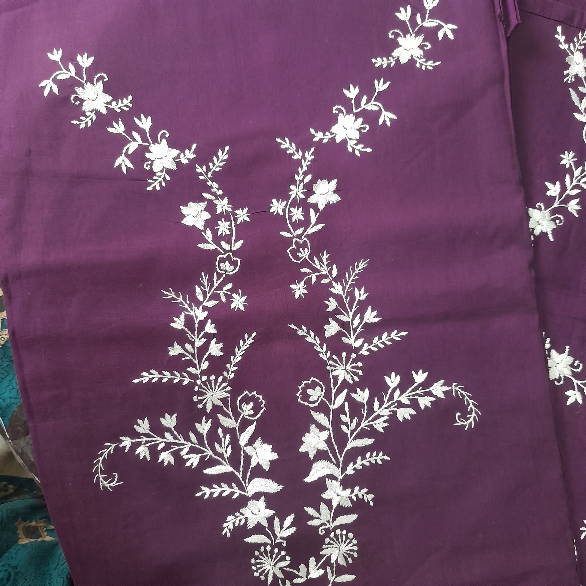 2 Pcs Embroidery Suit - Image 5